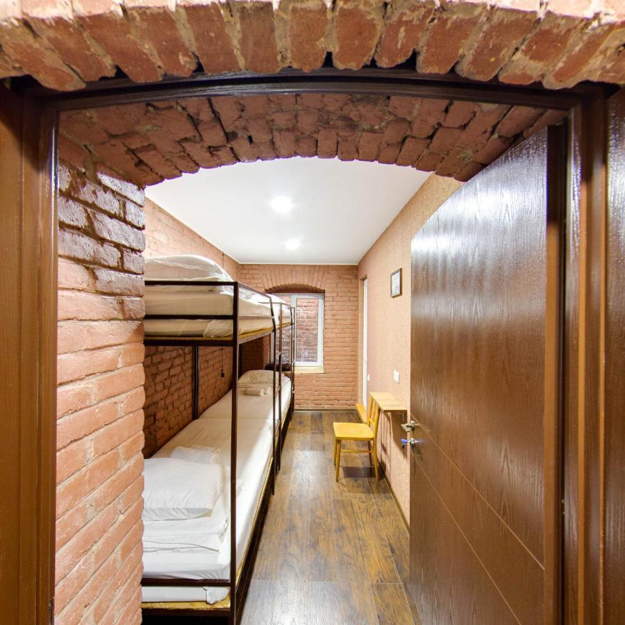 Hostel Pirosmani Tbilisi Bagian luar foto