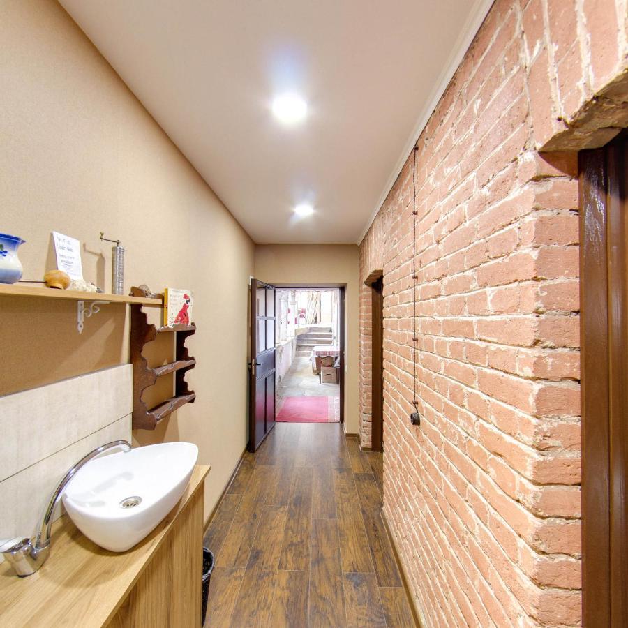 Hostel Pirosmani Tbilisi Bagian luar foto